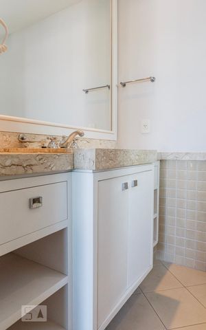 Apartamento à venda com 52m², 1 quarto e 2 vagas Apartamento à venda com 52m², 1 quarto e 2 vagasBanheiro