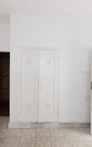Casa à venda com 150m², 2 quartos e 3 vagas Casa à venda com 150m², 2 quartos e 3 vagasCozinha