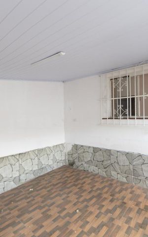 Casa à venda com 150m², 2 quartos e 3 vagas Casa à venda com 150m², 2 quartos e 3 vagasComodo Extra