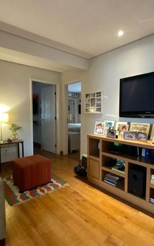 Casa para alugar com 412m², 5 quartos e 2 vagas Casa para alugar com 412m², 5 quartos e 2 vagasSala de Tv