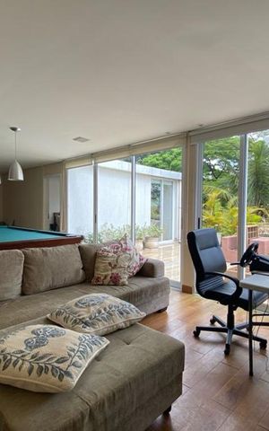 Casa para alugar com 412m², 5 quartos e 2 vagas Casa para alugar com 412m², 5 quartos e 2 vagasSala de Jogos