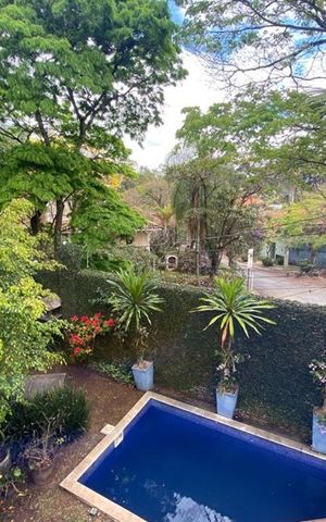 Casa para alugar com 412m², 5 quartos e 2 vagas Casa para alugar com 412m², 5 quartos e 2 vagasVista da Suíte 1