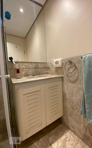 Casa para alugar com 412m², 5 quartos e 2 vagas Casa para alugar com 412m², 5 quartos e 2 vagasBanheiro da Suíte 4