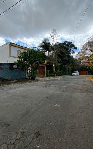 Casa para alugar com 412m², 5 quartos e 2 vagas Casa para alugar com 412m², 5 quartos e 2 vagasVista da Rua