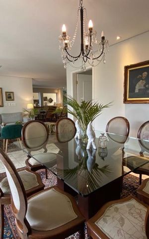 Casa para alugar com 412m², 5 quartos e 2 vagas Casa para alugar com 412m², 5 quartos e 2 vagasSala de Jantar