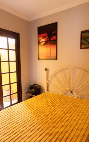 Casa à venda com 475m², 4 quartos e 5 vagas Casa à venda com 475m², 4 quartos e 5 vagasQuarto 4