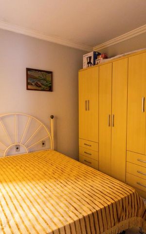 Casa à venda com 475m², 4 quartos e 5 vagas Casa à venda com 475m², 4 quartos e 5 vagasQuarto 4