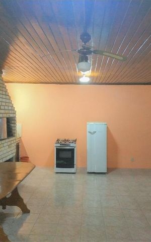 Casa à venda com 475m², 4 quartos e 5 vagas Casa à venda com 475m², 4 quartos e 5 vagasSalão de Festas
