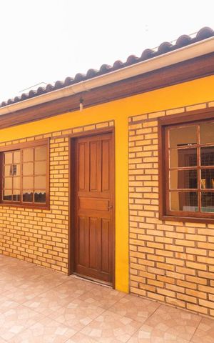 Casa à venda com 475m², 4 quartos e 5 vagas Casa à venda com 475m², 4 quartos e 5 vagasSalão de Festas