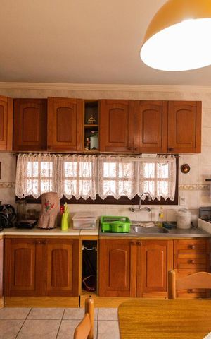 Casa à venda com 475m², 4 quartos e 5 vagas Casa à venda com 475m², 4 quartos e 5 vagasCozinha