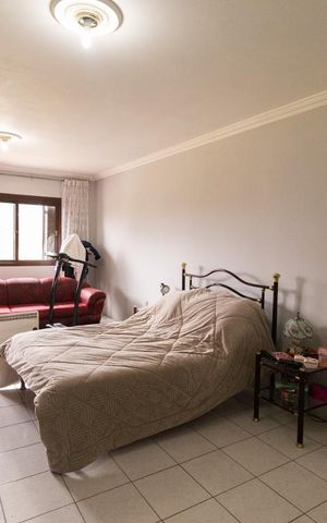Casa à venda com 475m², 4 quartos e 5 vagas Casa à venda com 475m², 4 quartos e 5 vagasQuarto 1