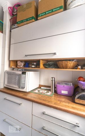 Apartamento para alugar com 72m², 2 quartos e 1 vagaÁrea de serviço