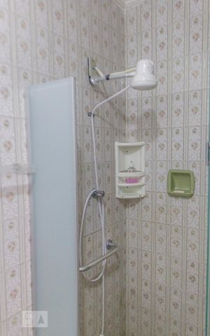 Casa à venda com 138m², 3 quartos e 2 vagas Casa à venda com 138m², 3 quartos e 2 vagasBanheiro