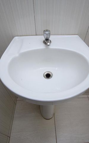 Apartamento para alugar com 70m², 2 quartos e sem vagaBanheiro