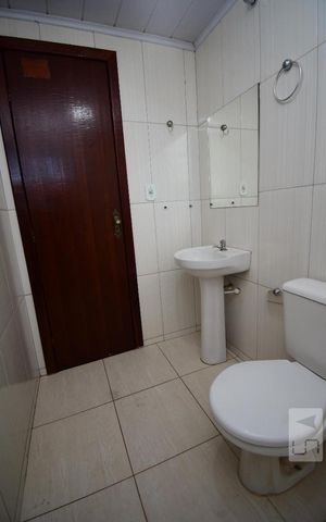Apartamento para alugar com 70m², 2 quartos e sem vagaBanheiro