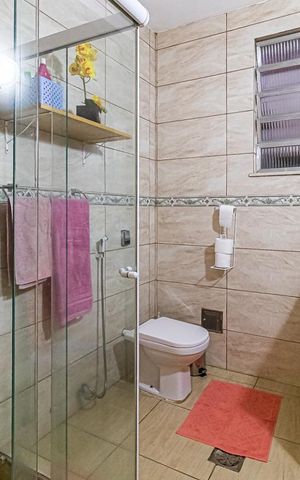 Casa à venda com 123m², 6 quartos e 2 vagas Casa à venda com 123m², 6 quartos e 2 vagasBanheiro do Quarto 2