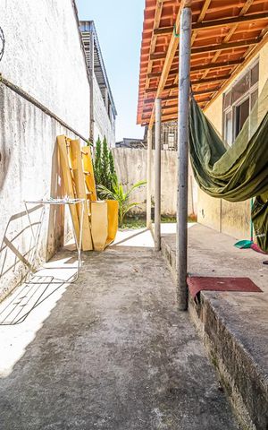 Casa à venda com 123m², 6 quartos e 2 vagas Casa à venda com 123m², 6 quartos e 2 vagasÁrea Externa
