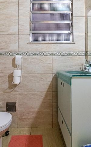 Casa à venda com 123m², 6 quartos e 2 vagas Casa à venda com 123m², 6 quartos e 2 vagasBanheiro do Quarto 2