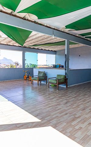 Casa à venda com 123m², 6 quartos e 2 vagas Casa à venda com 123m², 6 quartos e 2 vagasCobertura