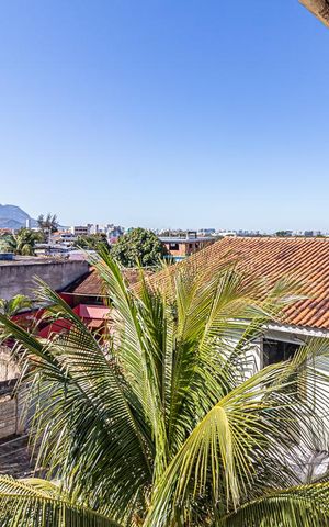 Casa à venda com 123m², 6 quartos e 2 vagas Casa à venda com 123m², 6 quartos e 2 vagasVista