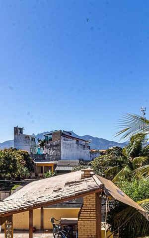 Casa à venda com 123m², 6 quartos e 2 vagas Casa à venda com 123m², 6 quartos e 2 vagasVista