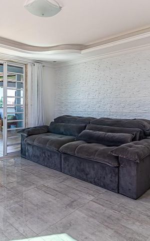 Casa à venda com 123m², 6 quartos e 2 vagas Casa à venda com 123m², 6 quartos e 2 vagasQuarto 6