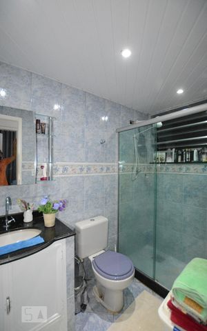 Apartamento à venda com 70m², 2 quartos e 1 vagaBanheiro social