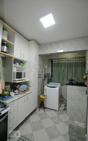 Apartamento à venda com 70m², 2 quartos e 1 vagaCozinha