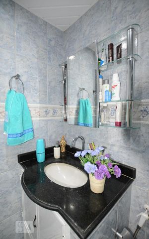 Apartamento à venda com 70m², 2 quartos e 1 vagaBanheiro social