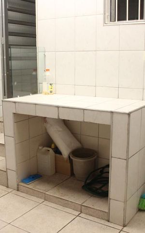 Casa à venda com 166m², 3 quartos e 2 vagasCasa 1 - Área de Serviço