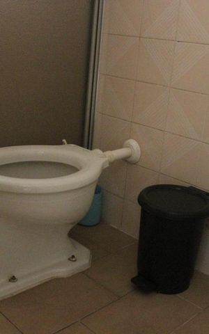 Casa à venda com 166m², 3 quartos e 2 vagasCasa 2 - Banheiro