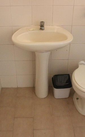Casa à venda com 166m², 3 quartos e 2 vagasCasa 2 - Banheiro da Suíte