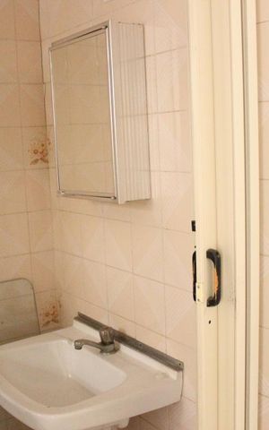 Casa à venda com 166m², 3 quartos e 2 vagasCasa 2 - Banheiro