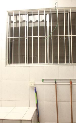 Casa à venda com 166m², 3 quartos e 2 vagasCasa 1 - Área de Serviço