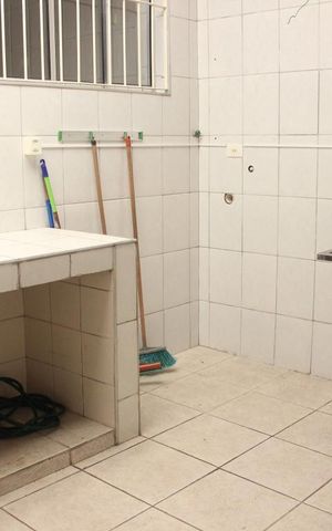 Casa à venda com 166m², 3 quartos e 2 vagasCasa 1 - Área de Serviço