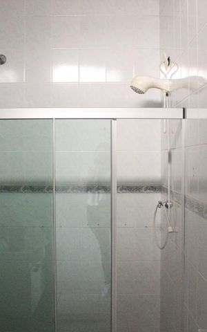 Casa à venda com 166m², 3 quartos e 2 vagasCasa 1 - Banheiro