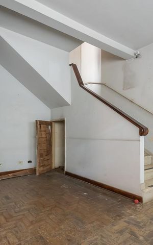 Casa à venda com 197m², 3 quartos e 3 vagas Casa à venda com 197m², 3 quartos e 3 vagasSala