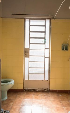Casa à venda com 197m², 3 quartos e 3 vagas Casa à venda com 197m², 3 quartos e 3 vagasBanheiro