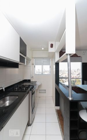 Studio à venda com 28m², 1 quarto e 1 vaga Studio à venda com 28m², 1 quarto e 1 vagaCozinha e Área de Serviço