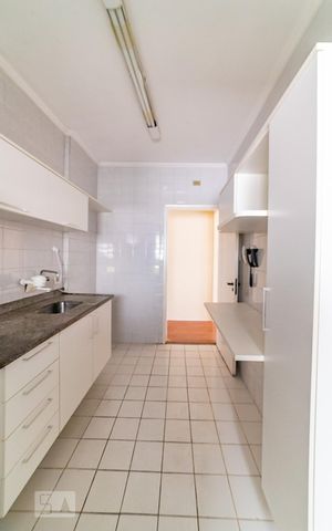 Apartamento à venda com 65m², 2 quartos e 1 vaga Apartamento à venda com 65m², 2 quartos e 1 vagaCozinha