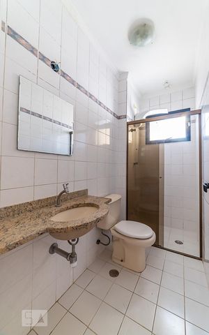 Apartamento à venda com 65m², 2 quartos e 1 vaga Apartamento à venda com 65m², 2 quartos e 1 vagaBanheiro Social