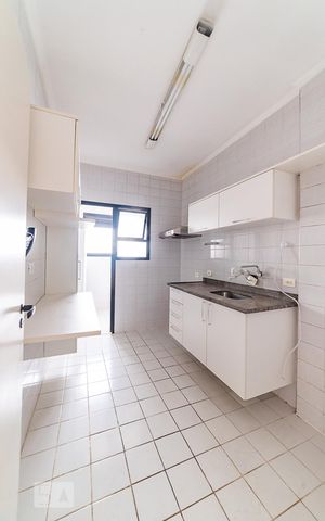 Apartamento à venda com 65m², 2 quartos e 1 vaga Apartamento à venda com 65m², 2 quartos e 1 vagaCozinha