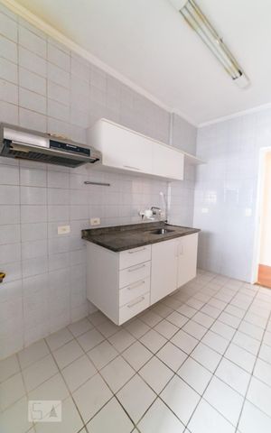 Apartamento à venda com 65m², 2 quartos e 1 vaga Apartamento à venda com 65m², 2 quartos e 1 vagaCozinha