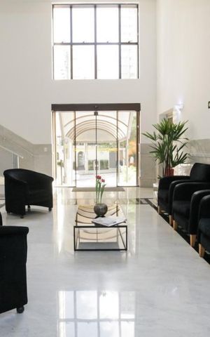 Studio à venda com 32m², 1 quarto e sem vaga Studio à venda com 32m², 1 quarto e sem vagaHall