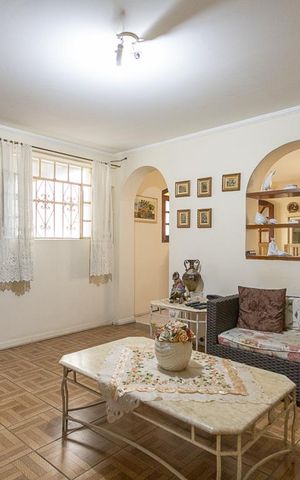 Casa à venda com 450m², 10 quartos e 3 vagasSala 1 Casa 1
