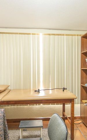 Casa à venda com 450m², 10 quartos e 3 vagasQuarto 2 Casa 1