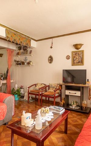 Casa à venda com 450m², 10 quartos e 3 vagasSala 1 Casa 2