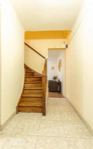 Casa à venda com 450m², 10 quartos e 3 vagasCorredor Casa 1