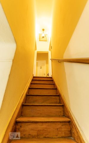 Casa à venda com 450m², 10 quartos e 3 vagasCorredor Casa 1