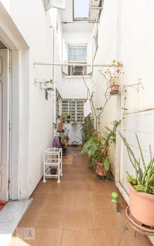 Casa à venda com 450m², 10 quartos e 3 vagasCorredor Externo Casa 2